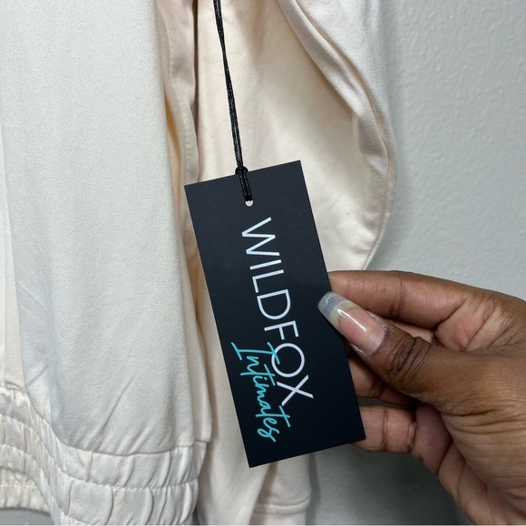 NEW Wildfox Women Sweater Small Pink Oversized boxy Single AF Scoop Neck Cream - Picture 2 of 9